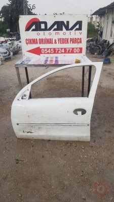 Opel corsa c kasa 2004 model sol on kapı çıkma