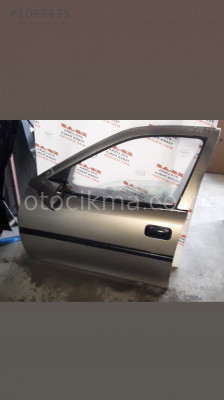 Opel Vectra B sağ ön kapı dolu