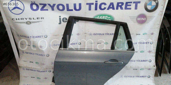 BMW e90 3 serisi station wagon sol arka kapı