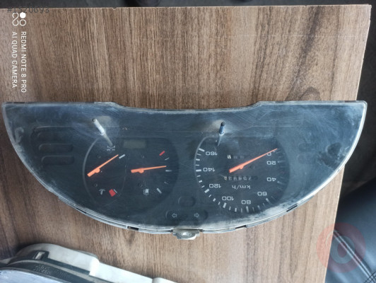 Nissan vanetto km saati