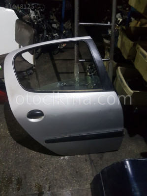 PEUGEOT 206 SAĞ ARKA KAPI GRİ RENK