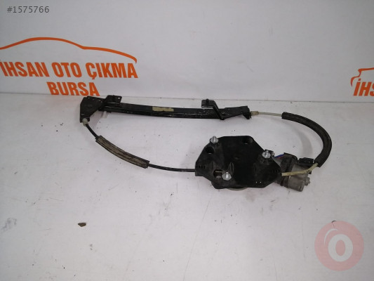 Fiat linea sağ arka kapı cam krikosu orijinal