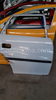 Opel astra sağ arka kapı