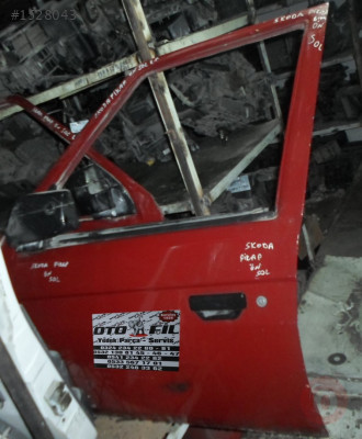 SKODA PİKAP ESKİ MODEL ÖN SOL KIRMIZI KAPI