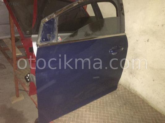Ford focus 3 çıkma sol ön kapı mavi