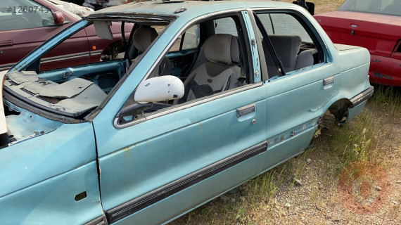 MİTSUBİSHİ LANCER SOL ÖN KAPI 1990 MODEL ORJİNAL ÇIKMA TEMİZ