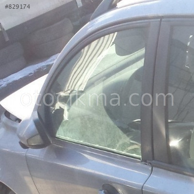 2005 VOLVO V50 KOMPLE ORİJİNAL SOL ÖN KAPI CAMI.