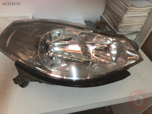 Renault Symbol sağ far çıkma orjinal