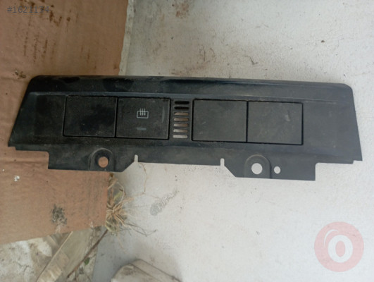 FORD FOCUSORTA KONSUL TUŞ PANELİ..4M51-13D734-BC