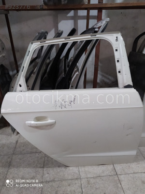 Audi a3 heşbek sag arka kapı orjinal  hatasız