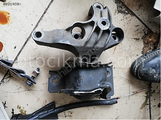 Dacia Duster 4x2 1.5 motor takozu
