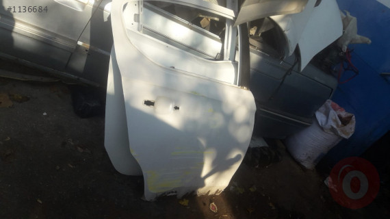opel corsa çıkma sağ arka kapı orjinal