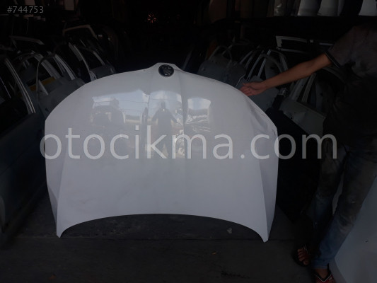 Skoda rapid motor kaputu