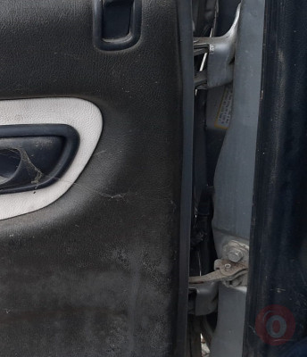 hyundai excel çıkma sol kapı menteşesi