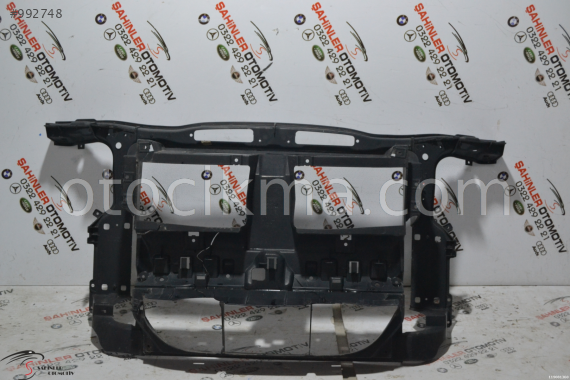 BMW X1 ÖN PANEL