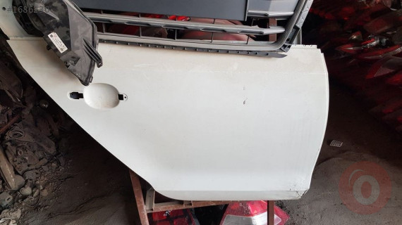 Volkswagen Jetta sağ arka kapı çıkma