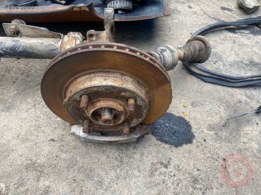 FORD ESCORT ÖN DİSK ÇIKMA