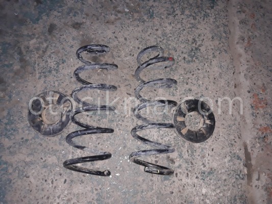 Renault symbol arka helezon yayları
