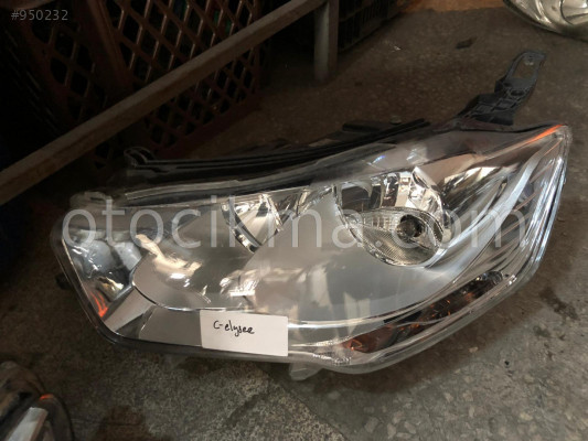 Citroen C-elysee Ön Sol Far hatasız orjinal çıkma