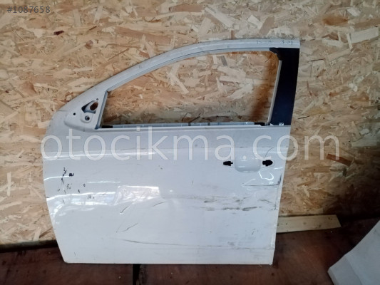PEUGEOT 301 SOL ÖN KAPI AZ HASARLI BEYAZ
