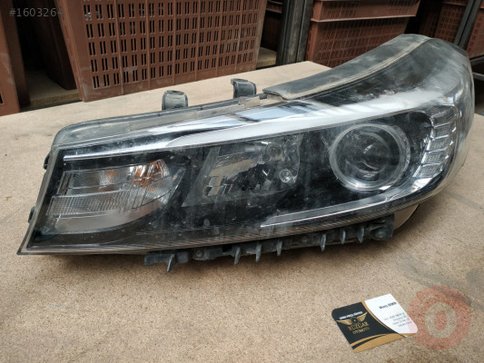 Kia Cerato sol ön far