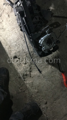 S40 sol ön kapı kilit mekanizma
