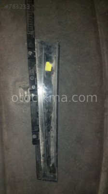 2015 audi a3 kapı direk plastigi orj.cıkma