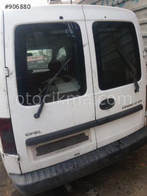 Opel combo pagaj kapısı dolu