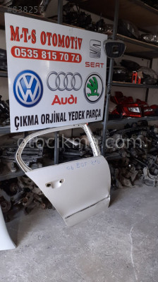 ÇIKMA ORİJİNAL SKODA SÜPERB SAĞ ARKA KAPI 2009-2015