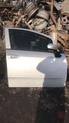 Fiat linea çıkma sağ ön kapı