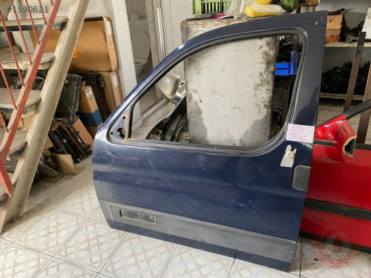 PEUGEOT PARTNER SOL ÖN KAPI MENTEŞESİ 1998-2008 MODEL