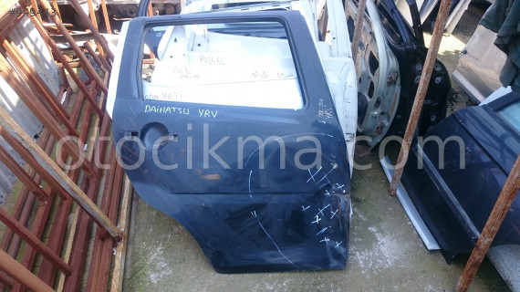 DAİHATSU YRV ARKA SAĞ KAPI