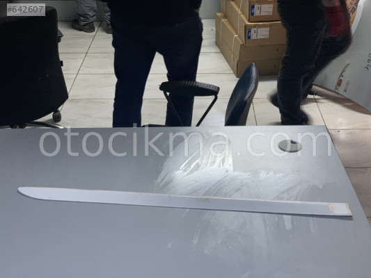 Era Arka Sağ Kapı Çitası