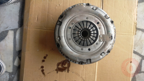 AUDİ A4 DEBRİYAJ VOLANT 0CS105266L 0CS105266F