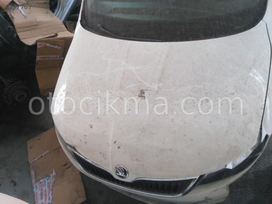 SKODA RAPİD MOTOR KAPUTU