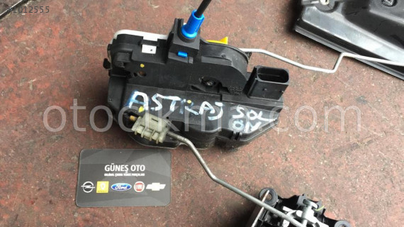 OPEL ASTRA J KAPI KİLİTİ