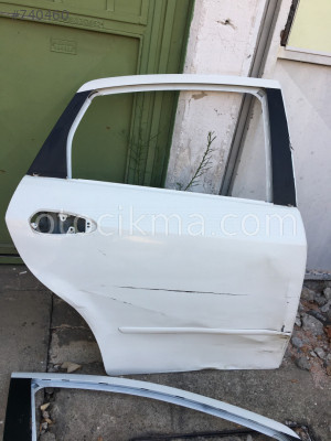 LİNEA SAĞ ARKA KAPI ORJİNAL ÇIKMA