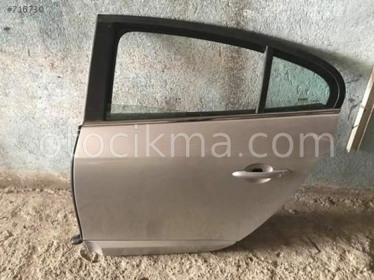 renault fluence çıkma sol arka kapı