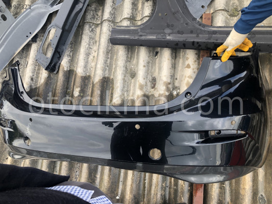 Mazda 3 sedan arka tampon ORJİNAL