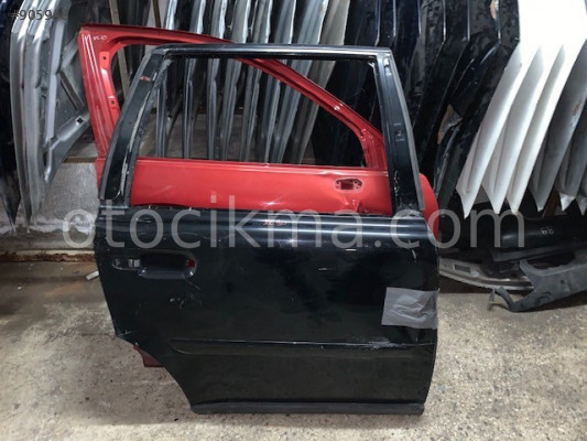 volvo xc90 sağ arka kapı füme 2003 2012