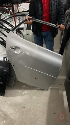 TOYOTA AURİS ÇIKMA ORJİNAL SAĞ ARKA KAPI