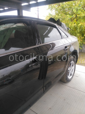 Audi a4sol arka kapi ve mekanik kaporta elektirik aksamlari