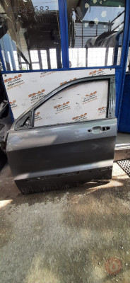 Jeep Cherokee sağ ön kapı 2006 2017