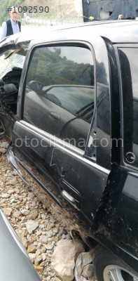 opel corsa b hb çıkma sol arka kapı dolu