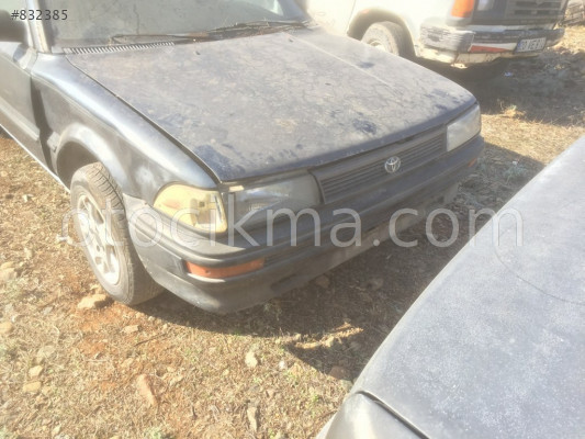 TOYOTA COROLLA SAĞ ÖN FAR
