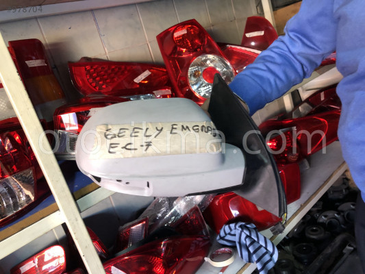 Geely emgrand ec7  sağ ayna sıfır