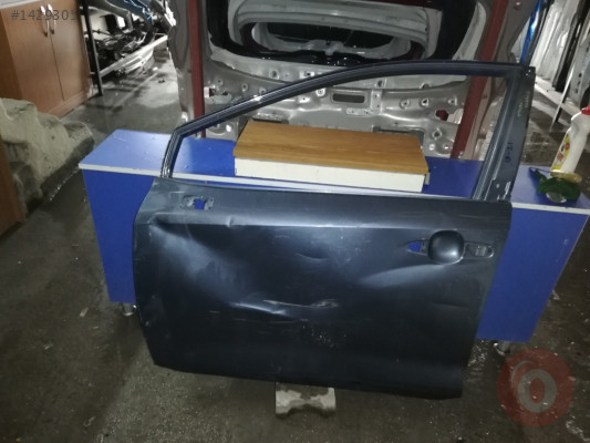 Toyota corolla çıkma ön sol kapı