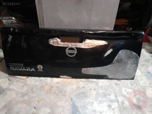 Nissan navara d23 bağaj kapağı