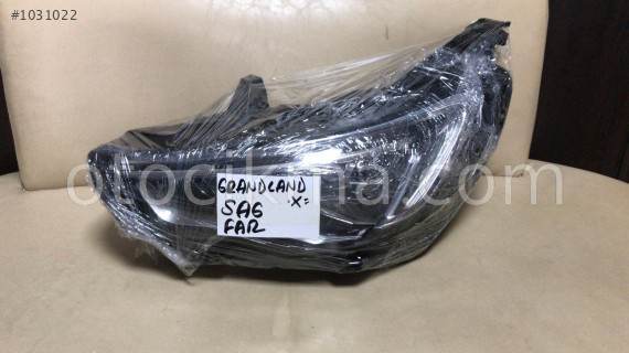 Opel Grandland X Sağ Far