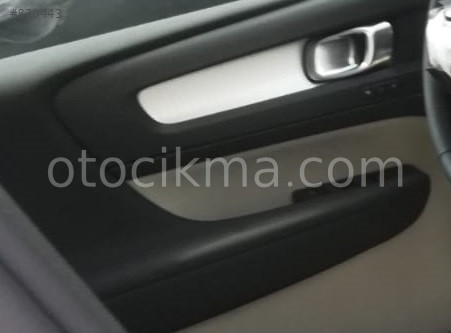 019 VOLVO XC-40 KOMPLE ORİJİNAL KAPI KOLÇAĞI.